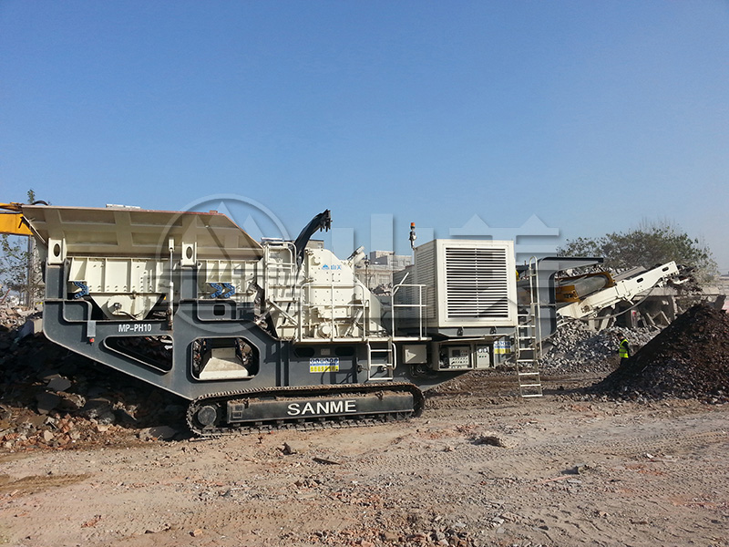 與傳統(tǒng)的固定式破碎機(jī)相比，移動破碎站有哪些特點？