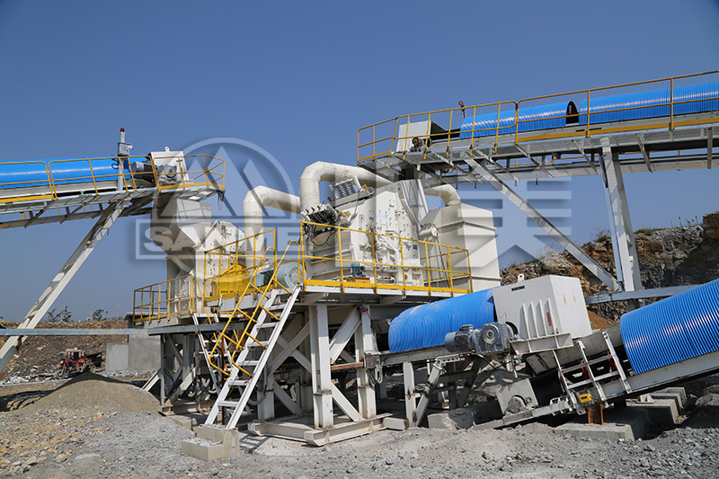 顎式破碎機與反擊式破碎機的區(qū)別表現(xiàn)在哪些方面？