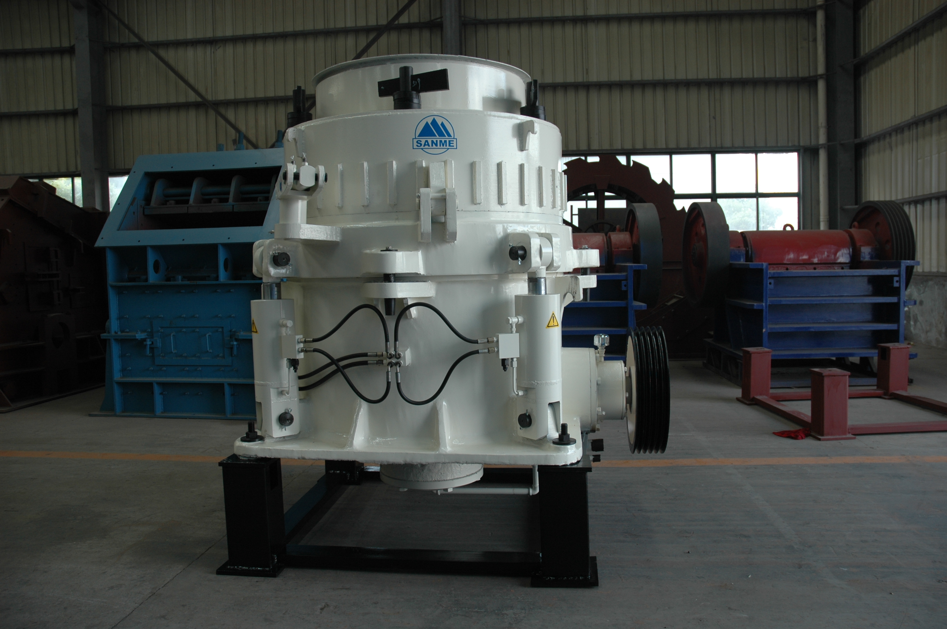 石料廠中圓錐破碎機如何獲得更好的產(chǎn)品粒型？