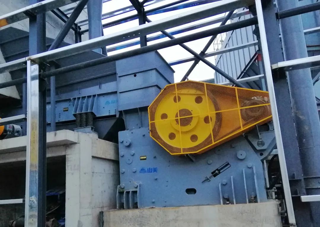 軟硬兼吃，高效粗碎——山美JC系列顎式破碎機實力解析