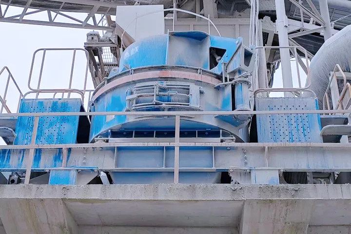 VC7系列立式?jīng)_擊破碎機(jī)——多領(lǐng)域適用，展現(xiàn)強(qiáng)大實(shí)力